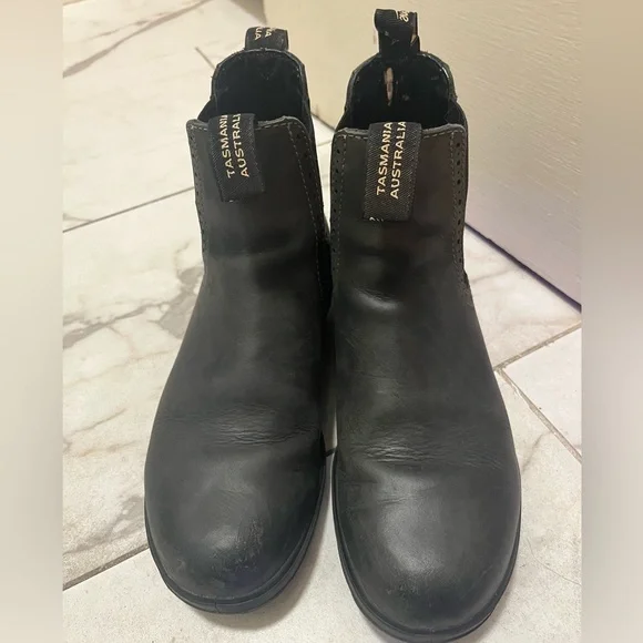 Blundstone Black Ankle Boots - Picture 2 of 7